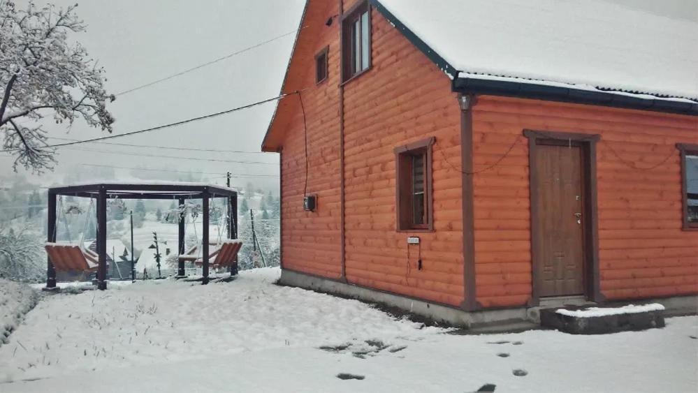 Cottage Ozerniy Lazeshchyna Luaran gambar