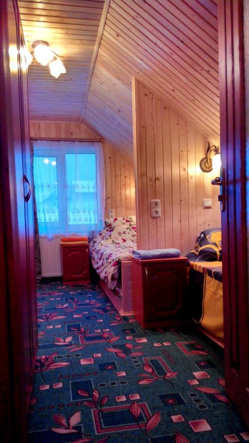 Cottage Ozerniy Lazeshchyna Luaran gambar